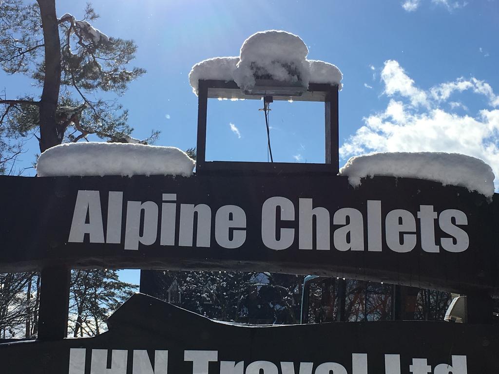 Alpine Chalets Хакуба Екстер'єр фото